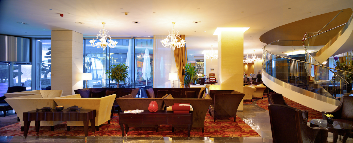 Lobby Lounge Bar