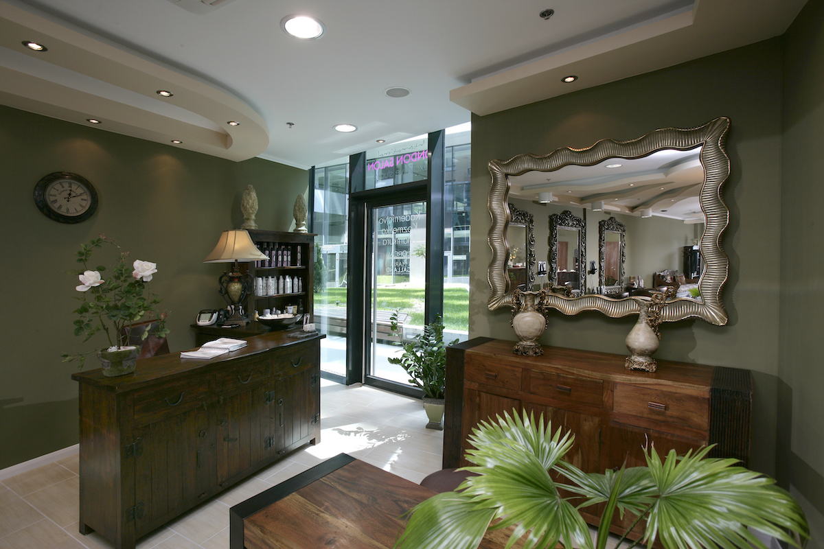 International London Salon