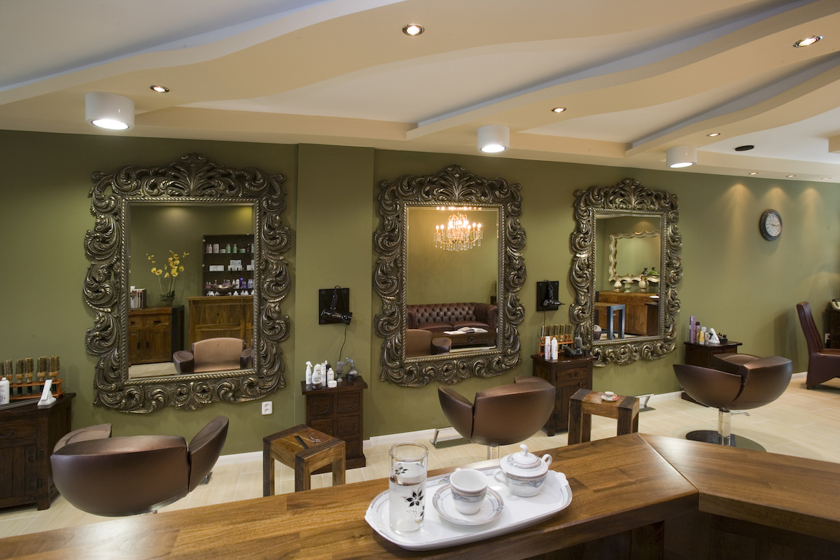 International London Salon